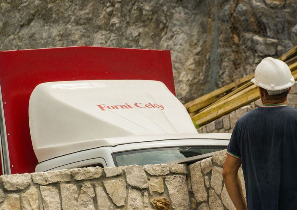 Montaggio in loco forno Ceky — fase 6